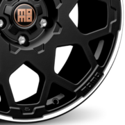 MOMO HEAVY DUTY マットブラック/ポリッシュ