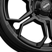 MOMO　ベガ ケー　マットブラック