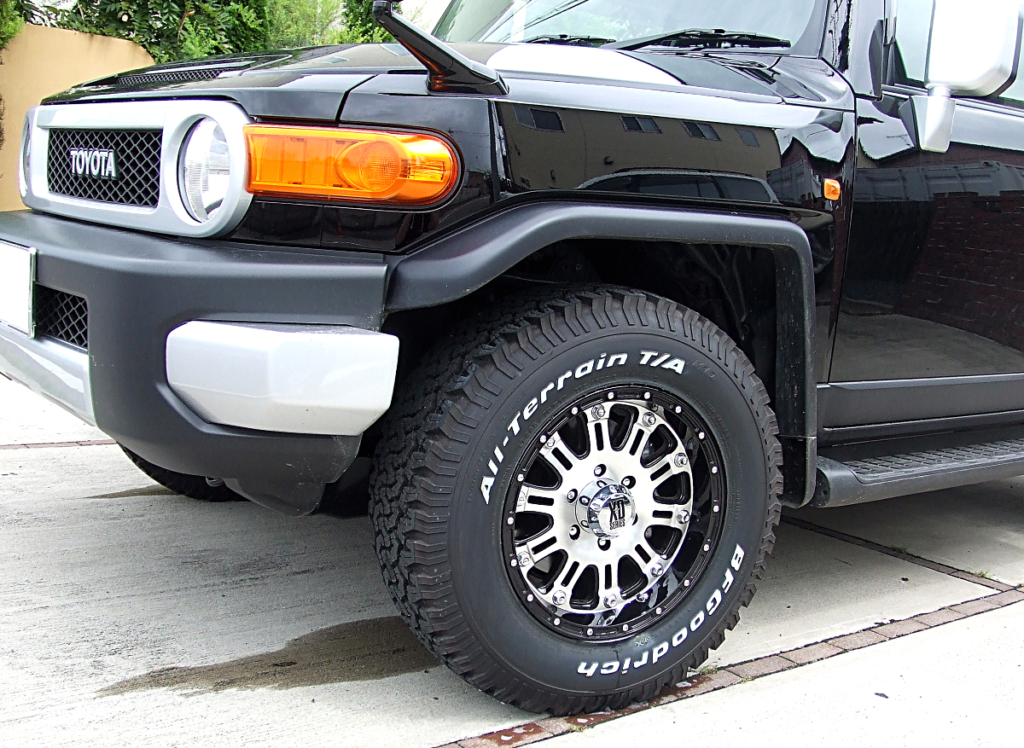 Xd795 FJクルーザー × KMC XD795 HOSS 17インチ - プラドファン | ランクル・プラド・ハイラックス・SUV・VANのアルミホイール